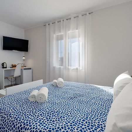 The White Building - Rooms Costermano Buitenkant foto