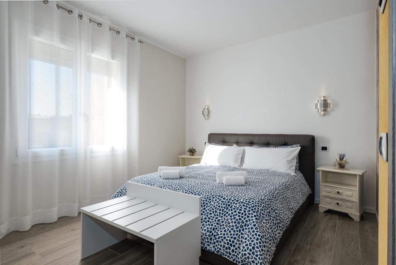 The White Building - Rooms Costermano Buitenkant foto