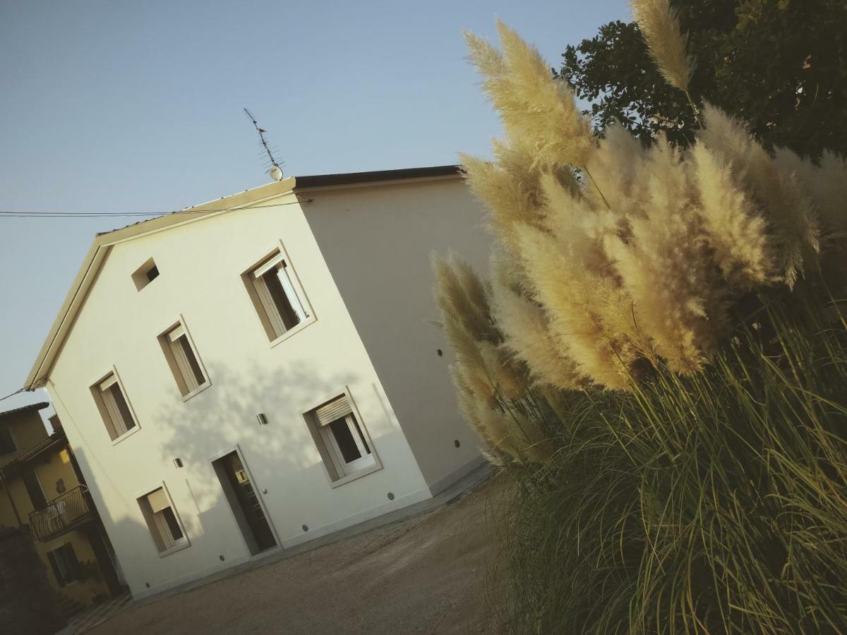 The White Building - Rooms Costermano Buitenkant foto